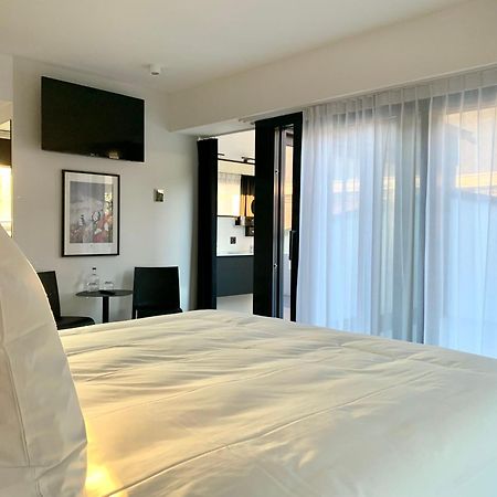 Comic Art Hotel Gent Bagian luar foto