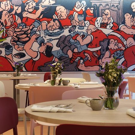 Comic Art Hotel Gent Bagian luar foto