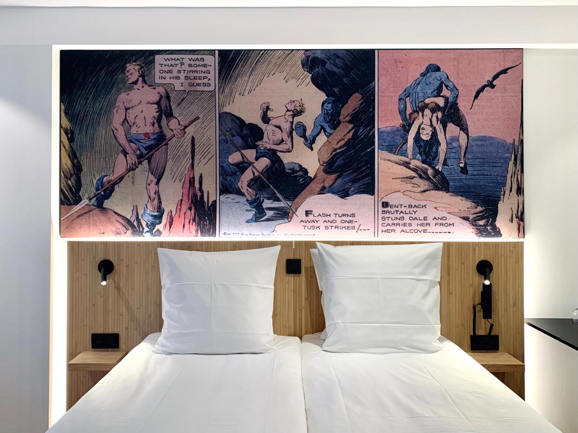 Comic Art Hotel Gent Bagian luar foto