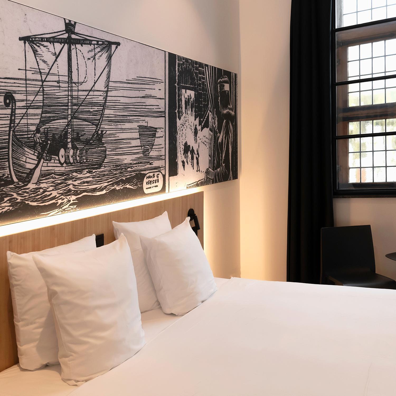 Comic Art Hotel Gent Bagian luar foto