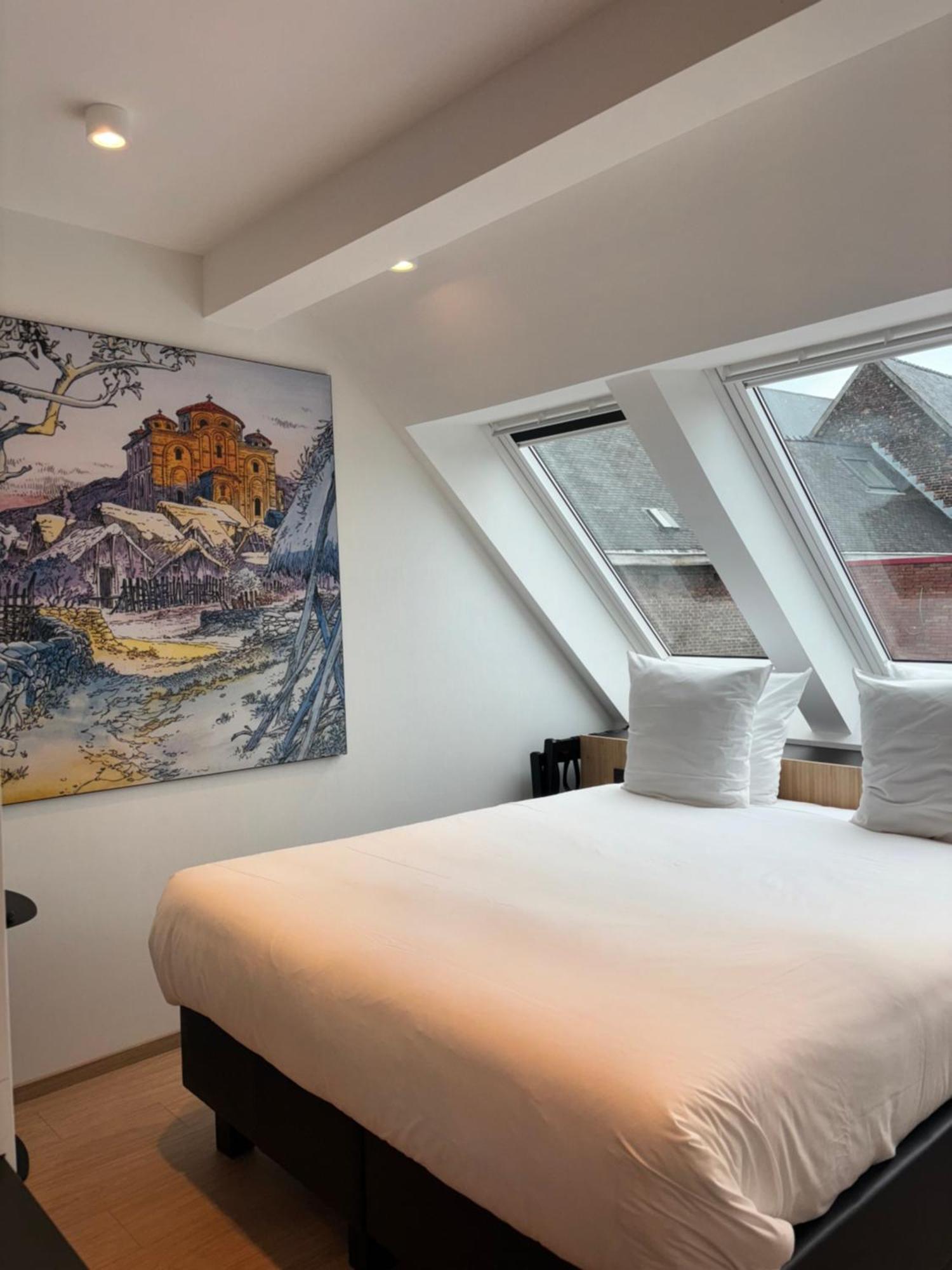 Comic Art Hotel Gent Bagian luar foto