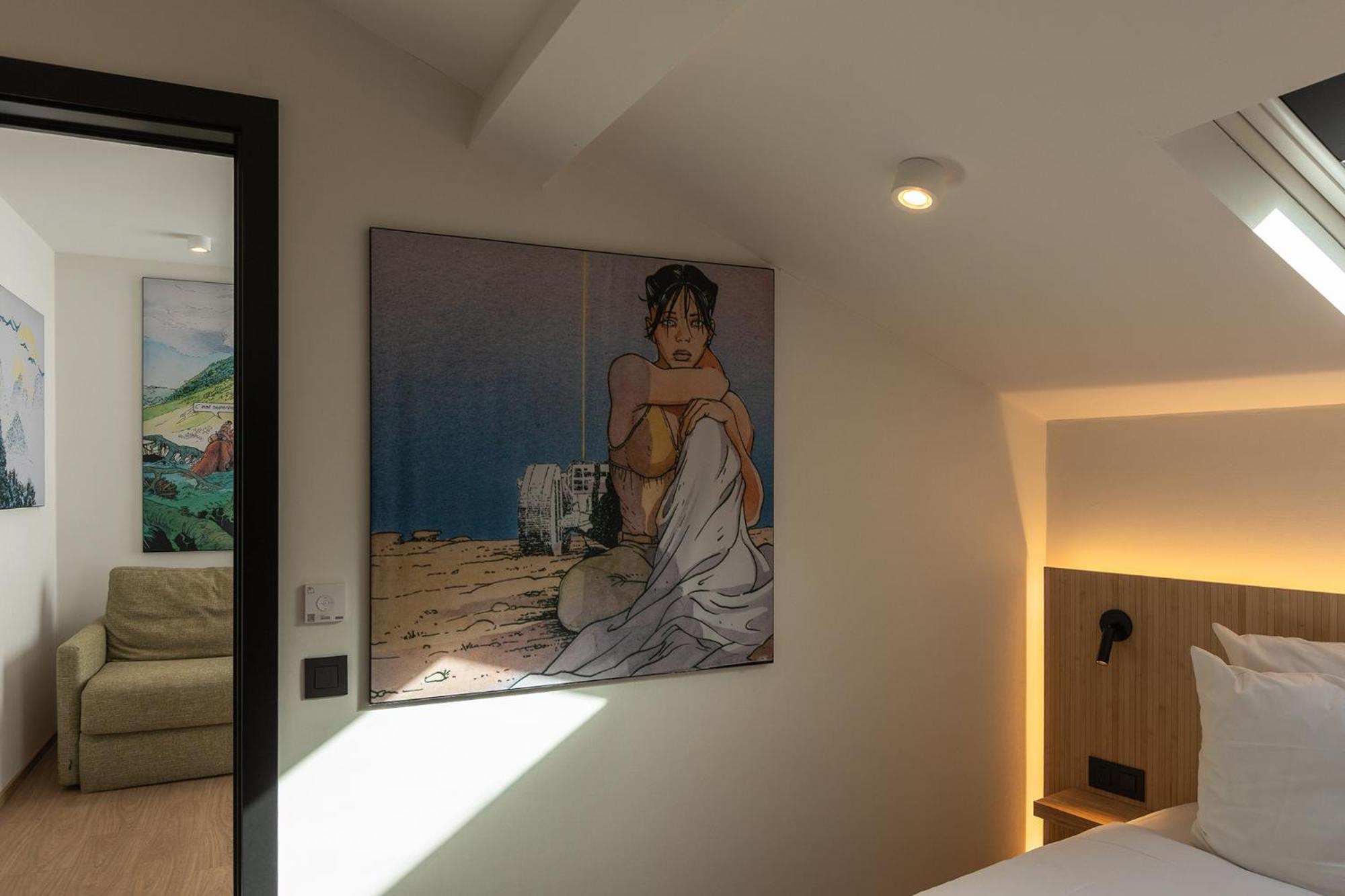 Comic Art Hotel Gent Bagian luar foto